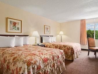 Rodeway Inn مونتغومري المظهر الخارجي الصورة